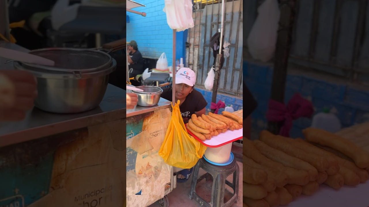 Which churro would you choose? 😍 #churros #churro #foodie #travel #limaperu