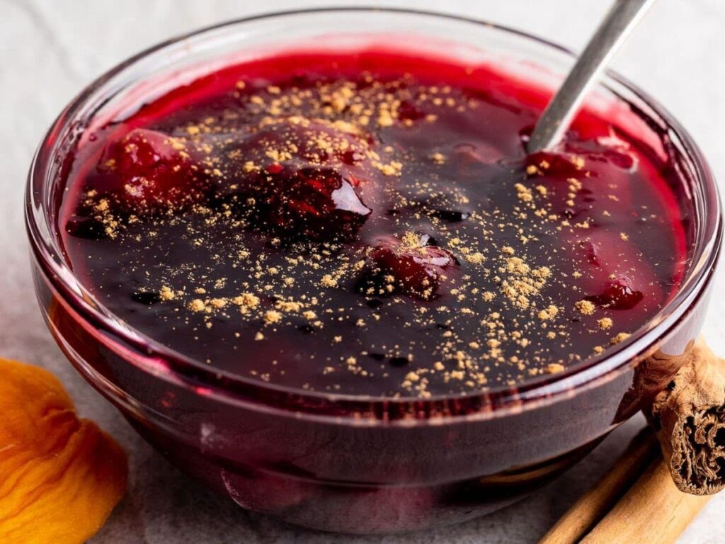 Mazamorra, a purle gelatin Peruvian dessert.